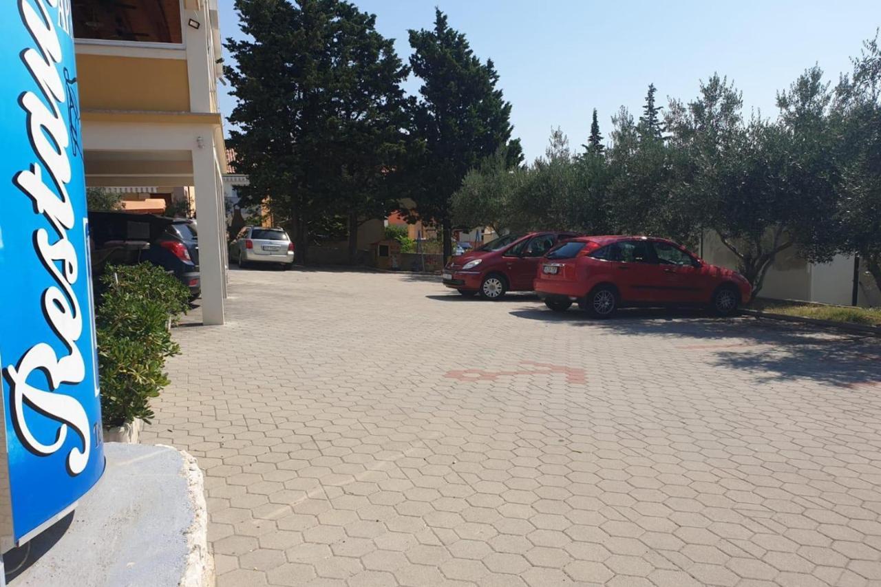 Apartments With A Parking Space Vrsi - Mulo, Zadar - 3276 Eksteriør billede